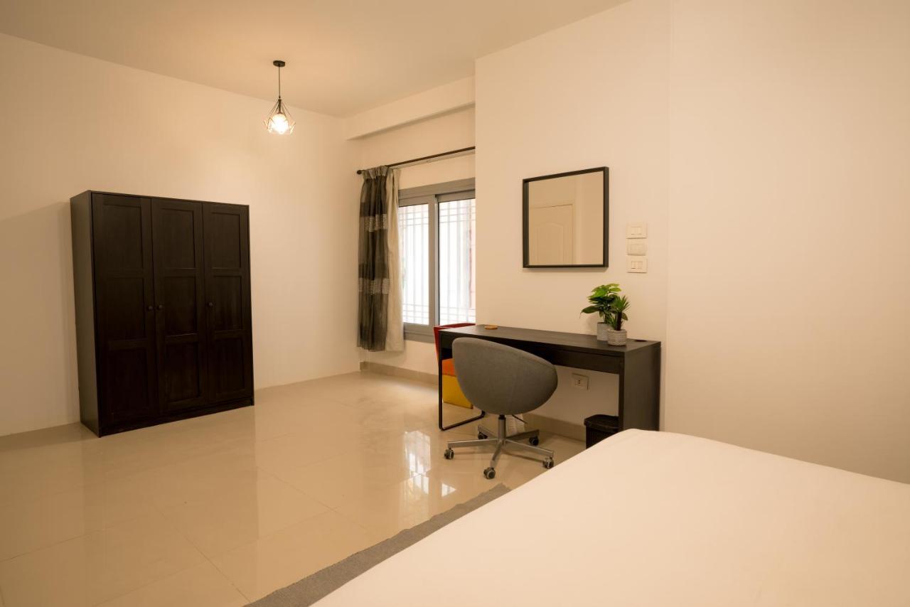 Spacious Garden Duplex Near Jw Marriott